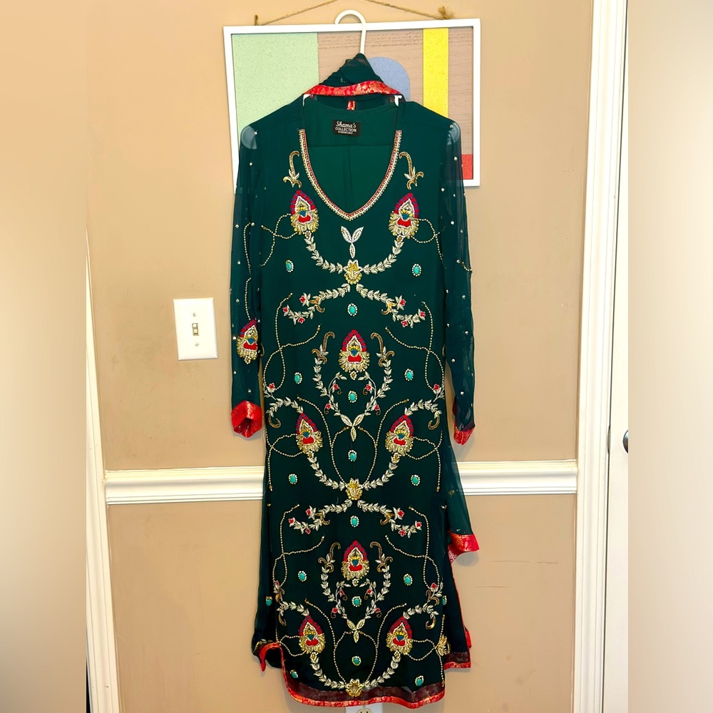 Hand Embroidered shalwar kameez - Sharma’s Collection